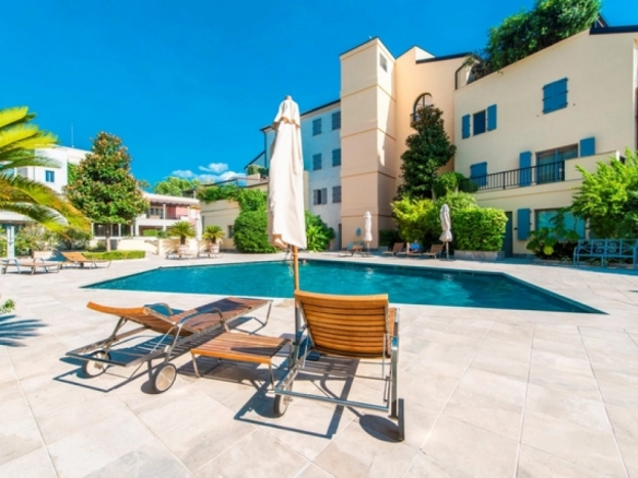 Četvorosoban stan 328 m² – Gorica, Tivat — fotografija 2