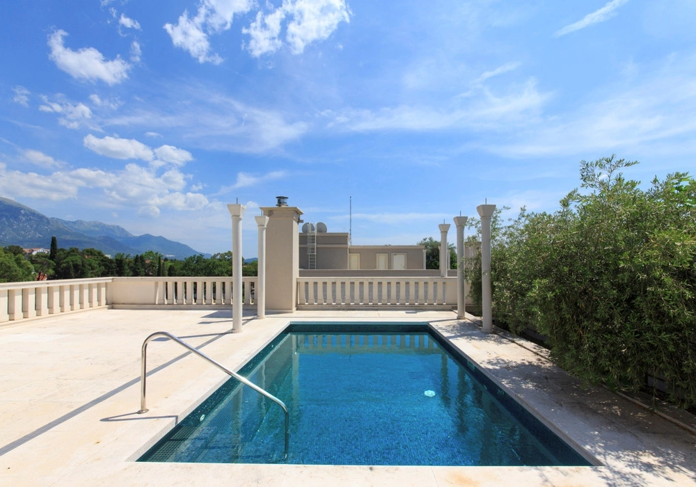 Trosoban-stan-sa-bazenom-u-Porto-Montenegru-Tivat-2 Trosoban stan 361 m² – Gorica, Tivat — fotografija 3