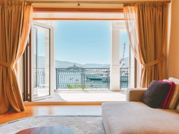 Trosoban stan 241 m² – Seljanovo, Tivat — fotografija 3