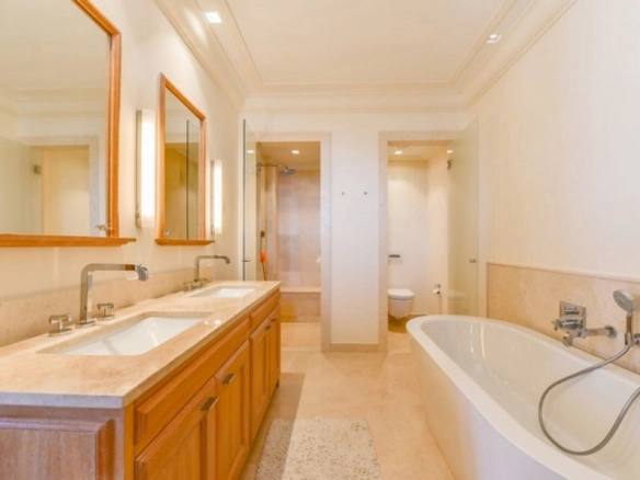 Trosoban stan 241 m² – Seljanovo, Tivat — fotografija 15