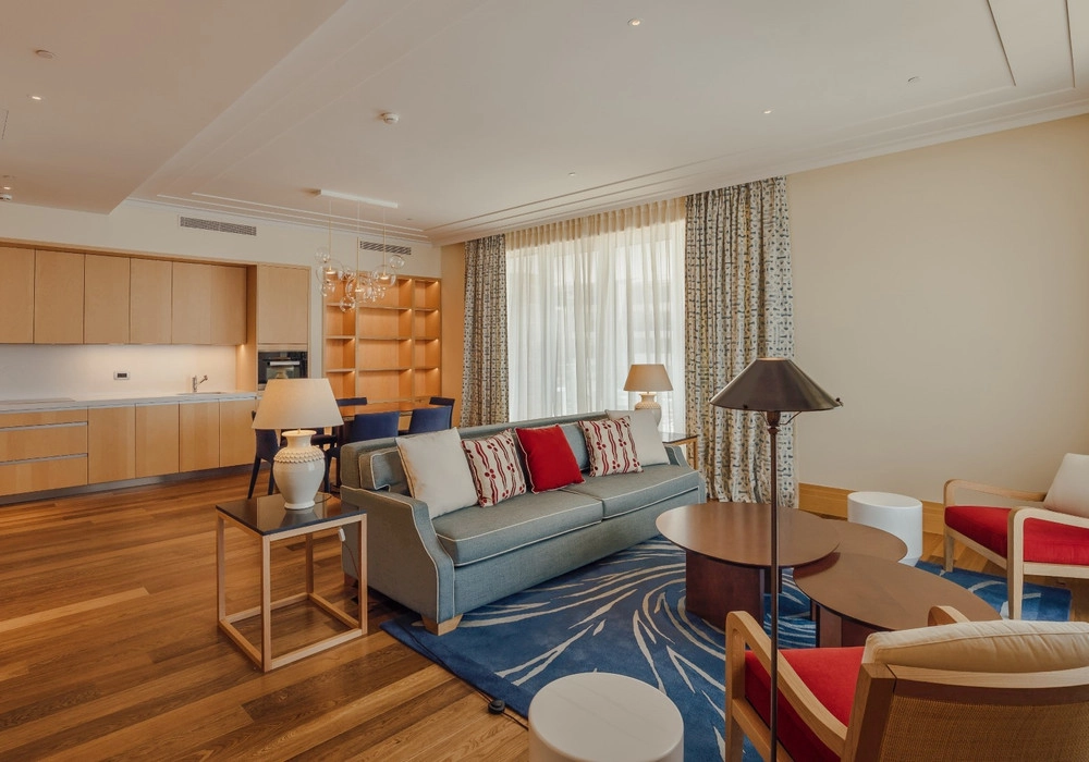 Trosoban-stan-sa-terasom-i-bazenom-Gorica-Tivat-7 Trosoban stan 220 m² – Gorica, Tivat — fotografija 8