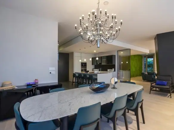 Četvorosoban stan 288 m² – Boreti, Budva — fotografija 9