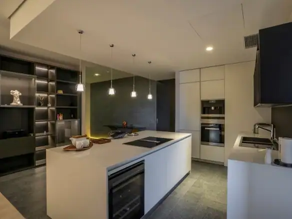 Četvorosoban stan 288 m² – Boreti, Budva — fotografija 10