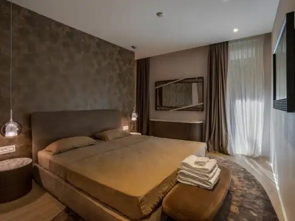 Četvorosoban stan 288 m² – Boreti, Budva — fotografija 13