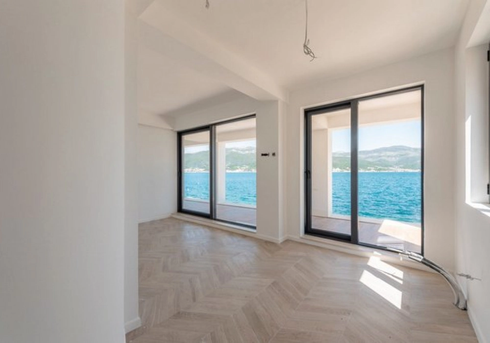 Nova-kuca-sa-bazenom-u-Krasicima-Tivat-10 Kuća – Krašići, Tivat — fotografija 11