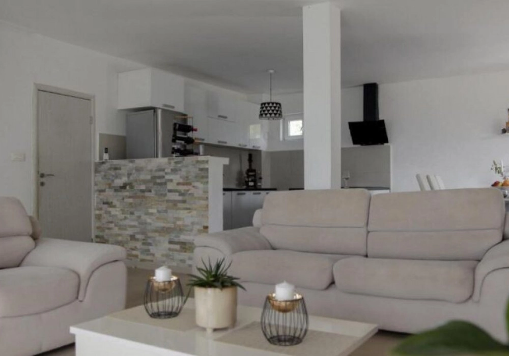 Vila-sa-bazenom-u-Krimovici-Budva-2 Kuća 2.000 m² – Budva — fotografija 3