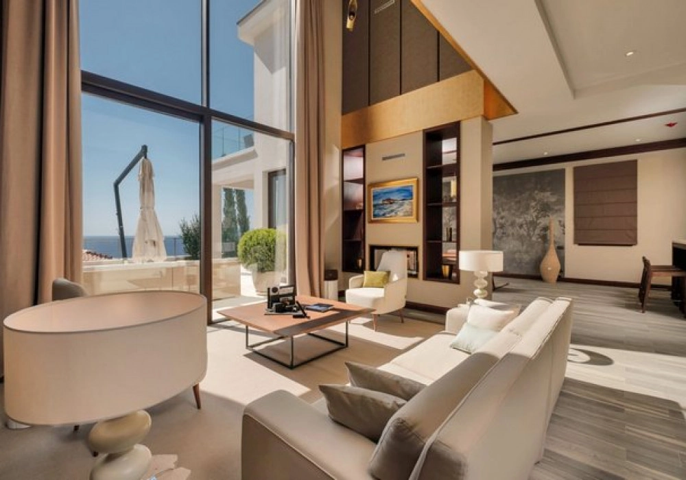 Nova-kuca-sa-bazenom-u-Rezevicima-Budva-7 Kuća 500 m² – Reževići, Budva — fotografija 8