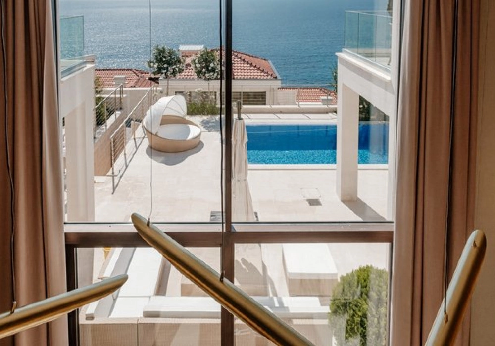 Nova-kuca-sa-bazenom-u-Rezevicima-Budva-8 Kuća 500 m² – Reževići, Budva — fotografija 9