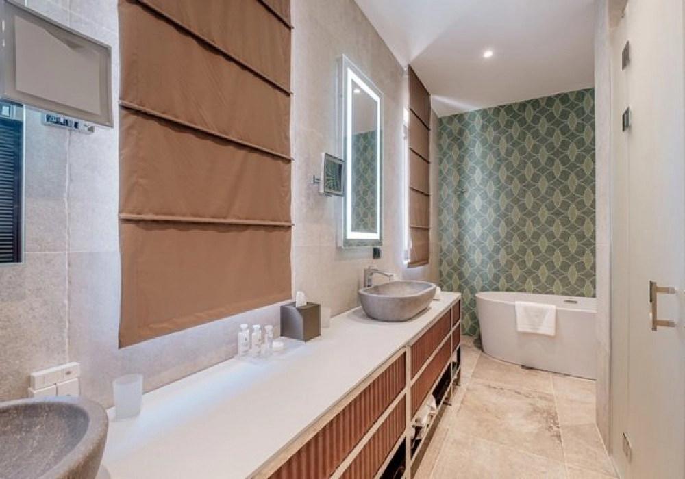 Nova-kuca-sa-bazenom-u-Rezevicima-Budva-11 Kuća 500 m² – Reževići, Budva — fotografija 12