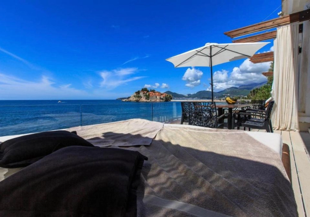 Kuca-s-terasom-do-plaze-u-Svetom-Stefanu-Budva-4 Kuća 418 m² – Sveti Stefan, Budva — fotografija 5