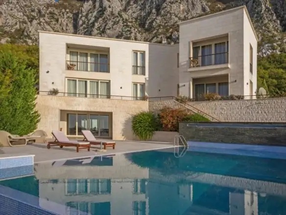 Kuća 450 m² – Dobrota, Kotor — fotografija 3