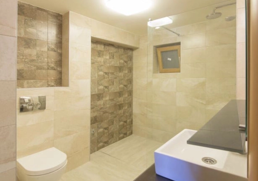 Nova-vila-sa-pontonom-u-Krasicima-Tivat-13 Kuća 300 m² – Krašići, Tivat — fotografija 14