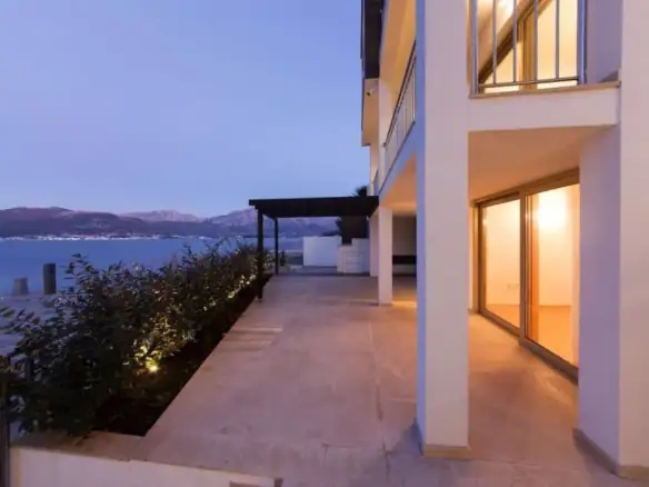 Kuća 300 m² – Krašići, Tivat — fotografija 15