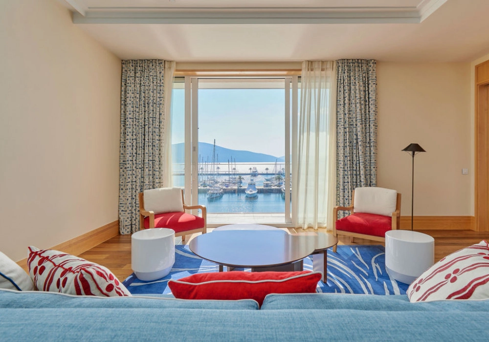 Trosoban-stan-u-Porto-Montenegru-Gorica-Tivat-1 Trosoban stan 220 m² – Gorica, Tivat — fotografija 2
