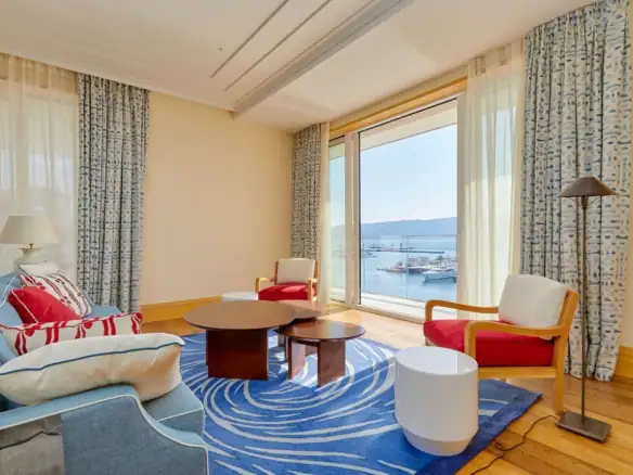 Trosoban stan 220 m² – Gorica, Tivat — fotografija 3