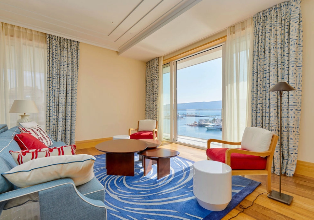 Trosoban-stan-u-Porto-Montenegru-Gorica-Tivat-2 Trosoban stan 220 m² – Gorica, Tivat — fotografija 3