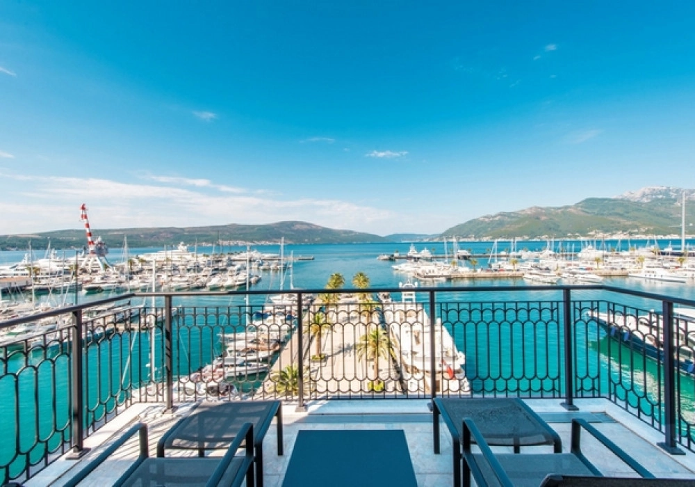 Trosoban-stan-u-Porto-Montenegru-Gorica-Tivat Trosoban stan u Porto Montenegru