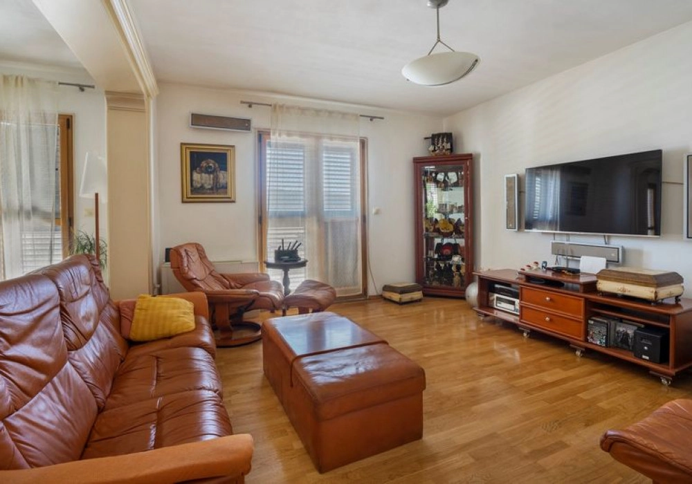 Kuca-uz-more-u-Savini-Herceg-Novi-7 Kuća 564 m² – Savina, Herceg Novi — fotografija 8