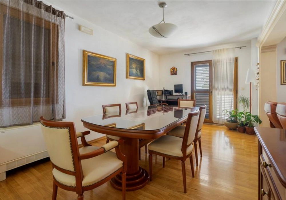 Kuca-uz-more-u-Savini-Herceg-Novi-9 Kuća 564 m² – Savina, Herceg Novi — fotografija 10