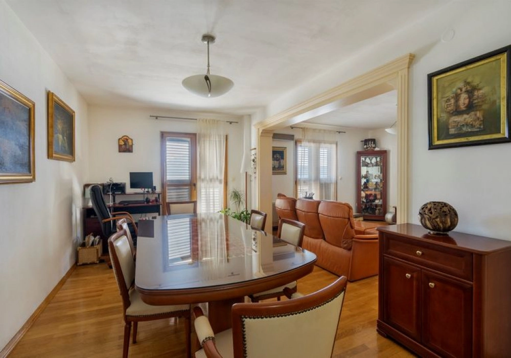 Kuca-uz-more-u-Savini-Herceg-Novi-11 Kuća 564 m² – Savina, Herceg Novi — fotografija 12