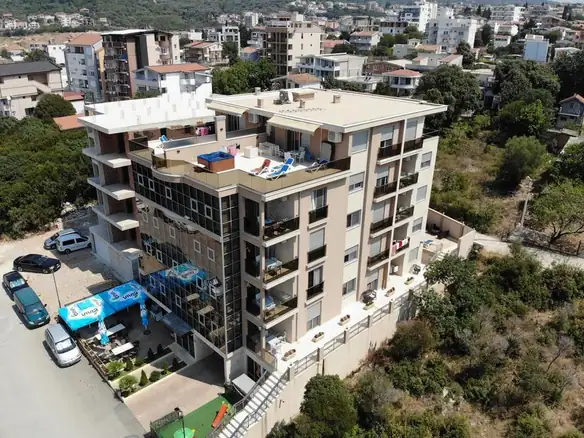 Hotel 740 m² – Dobra Voda, Bar — fotografija 2
