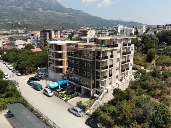 Hotel 740 m² – Dobra Voda, Bar — fotografija 4