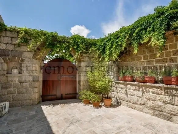Kuća 415 m² – Dobrota, Kotor — fotografija 4