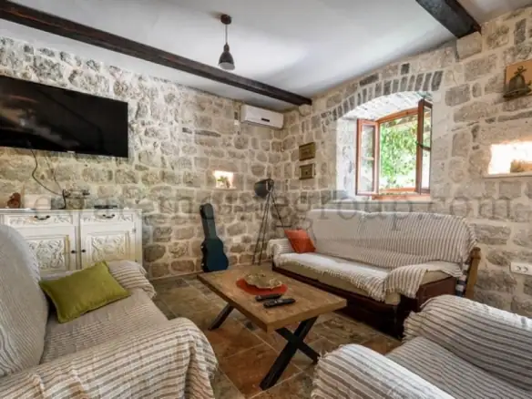 Kuća 415 m² – Dobrota, Kotor — fotografija 8