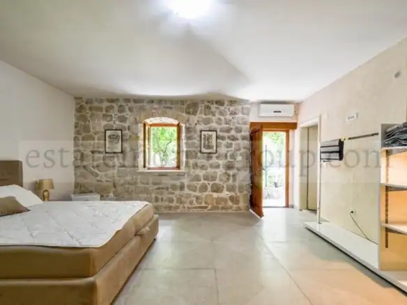 Kuća 415 m² – Dobrota, Kotor — fotografija 14