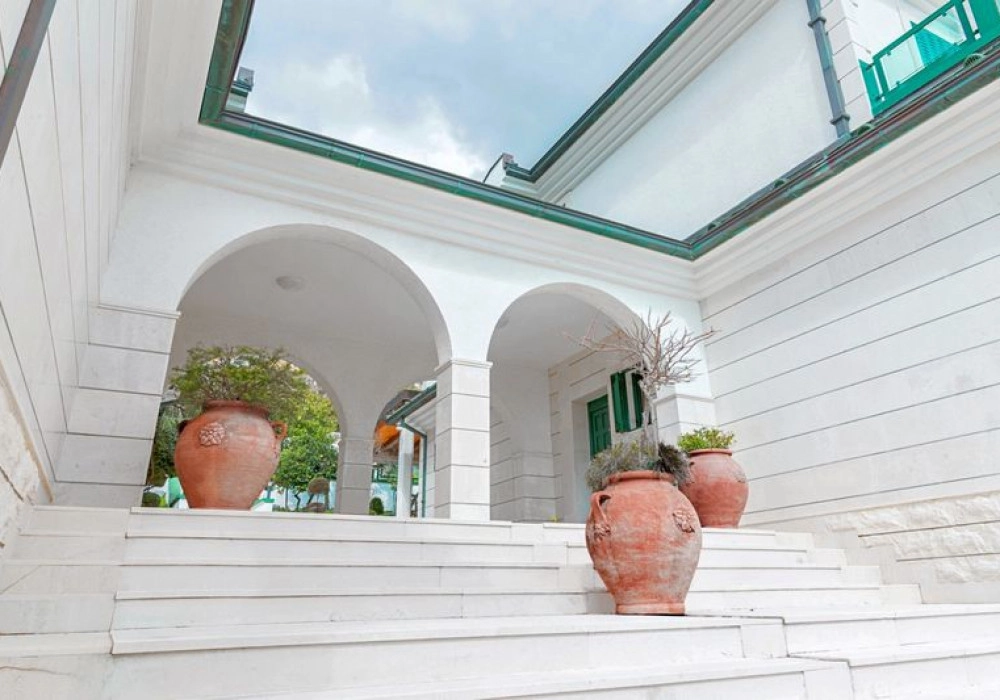 Kuca-sa-bazenom-na-prvoj-liniji-do-mora-Savina-Herceg-Novi-7 Kuća 1.022 m² – Savina, Herceg Novi — fotografija 8