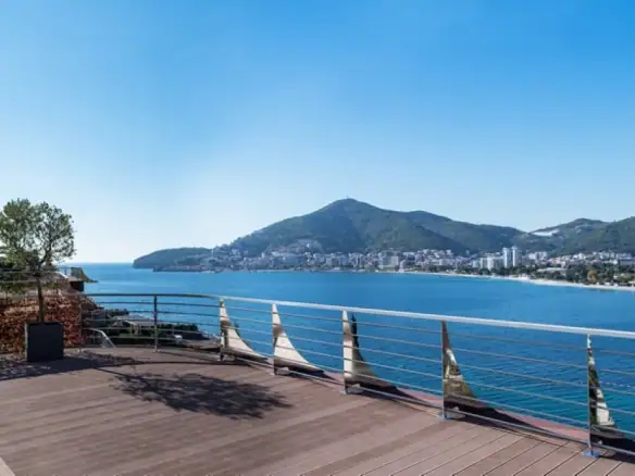 Trosoban stan 571 m² – Boreti, Budva — fotografija 13