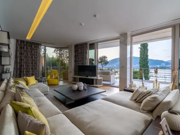 Trosoban stan 569 m² – Boreti, Budva — fotografija 2