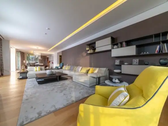 Trosoban stan 569 m² – Boreti, Budva — fotografija 8