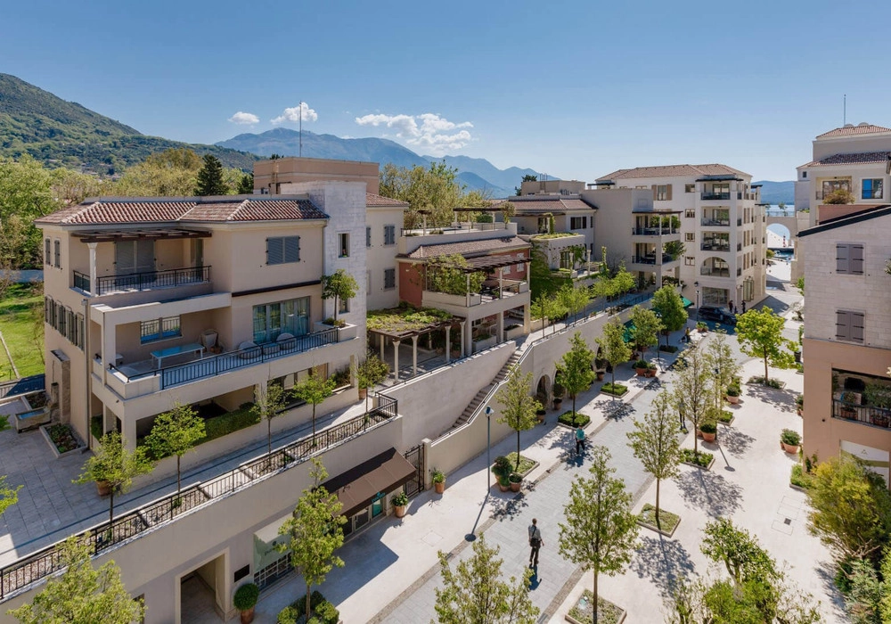 Cetvorosoban-stan-sa-pogledom-na-more-Gorica-Tivat-1 Četvorosoban stan 397 m² – Gorica, Tivat — fotografija 2