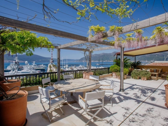 Četvorosoban stan 397 m² – Gorica, Tivat — fotografija 6