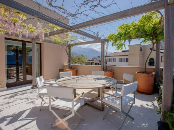 Četvorosoban stan 397 m² – Gorica, Tivat — fotografija 8