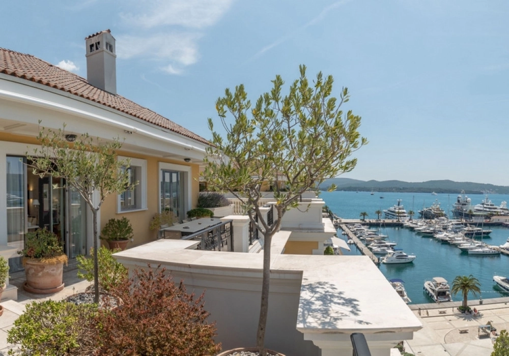 Cetvorosoban-stan-u-Porto-Montenegru-Gorica-Tivat-7 Četvorosoban stan 600 m² – Gorica, Tivat — fotografija 8