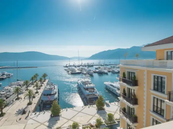 Četvorosoban stan 190 m² – Gorica, Tivat — fotografija 12