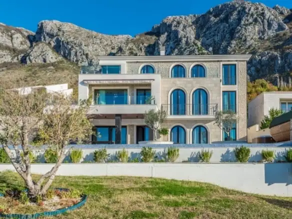 Kuća 496 m² – Blizikuće, Budva — fotografija 2
