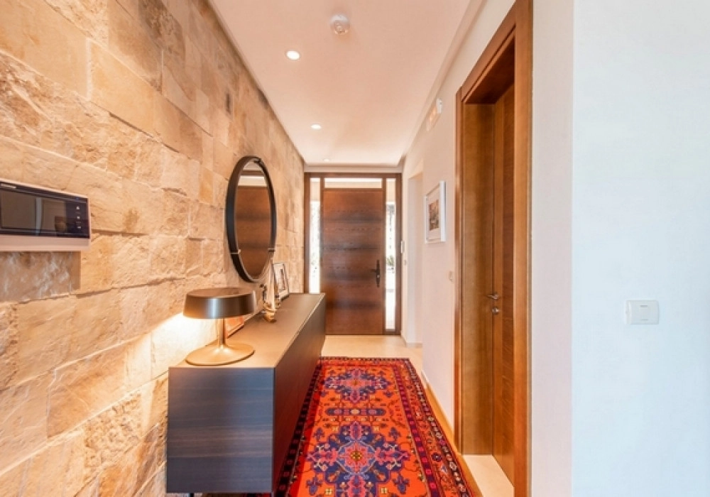 Kuca-sa-bazenom-u-Blizikucama-Budva-7 Kuća 496 m² – Blizikuće, Budva — fotografija 8