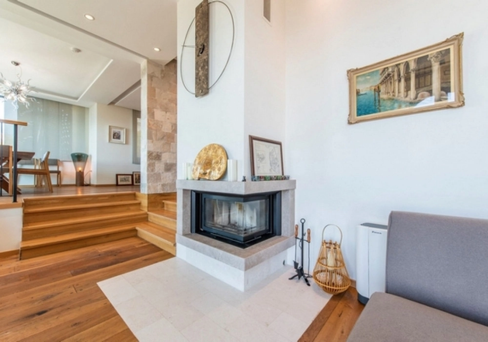 Kuca-sa-bazenom-u-Blizikucama-Budva-9 Kuća 496 m² – Blizikuće, Budva — fotografija 10