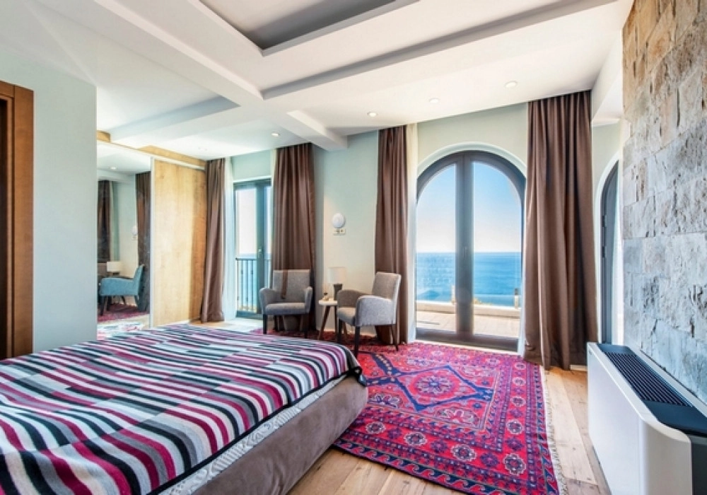 Kuca-sa-bazenom-u-Blizikucama-Budva-13 Kuća 496 m² – Blizikuće, Budva — fotografija 14
