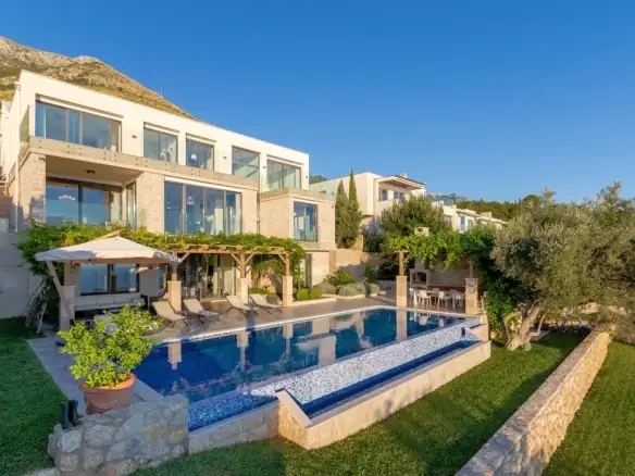 Kuća 550 m² – Reževići, Budva — fotografija 3