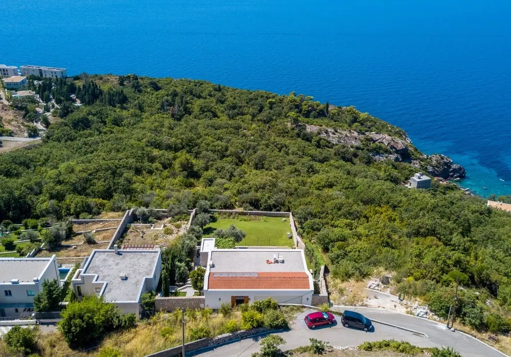 Kuca-sa-bazenom-u-Rezevicima-Budva-8 Kuća 550 m² – Reževići, Budva — fotografija 9