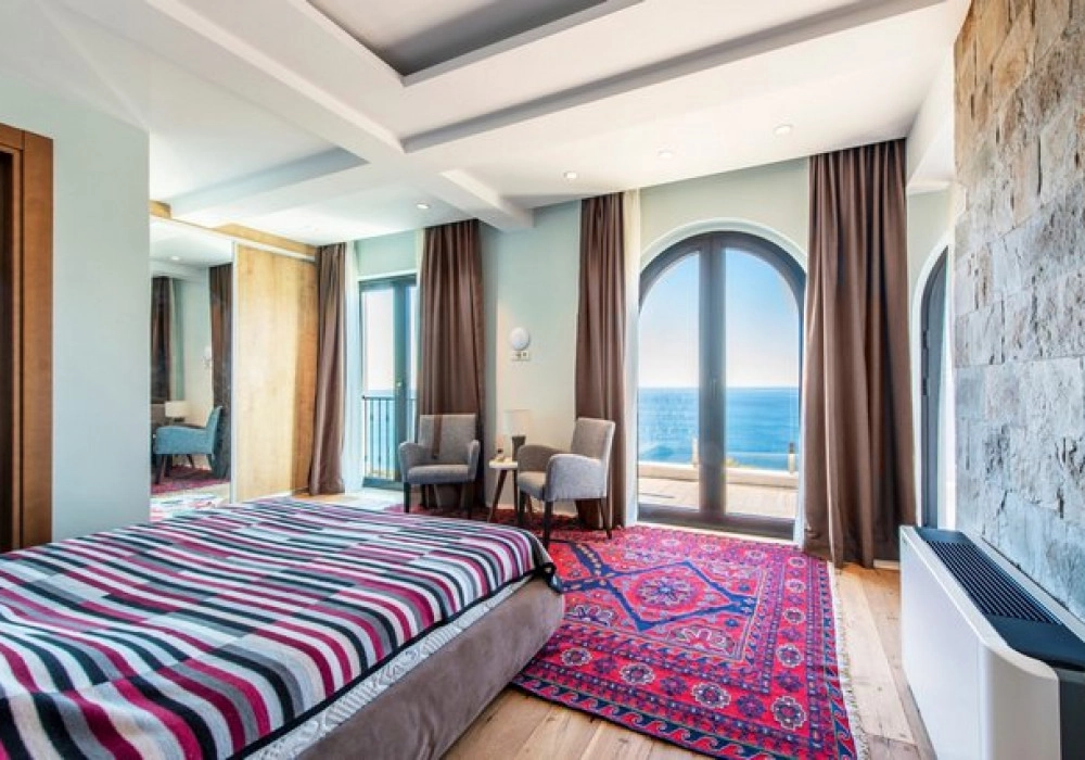 Kuca-sa-bazenom-u-Blizikucama-Budva-5 Kuća 496 m² – Blizikuće, Budva — fotografija 6