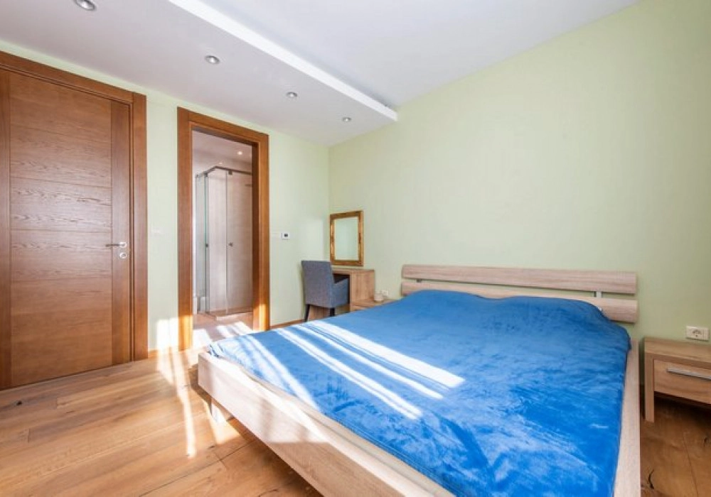Kuca-sa-bazenom-u-Blizikucama-Budva-7 Kuća 496 m² – Blizikuće, Budva — fotografija 8