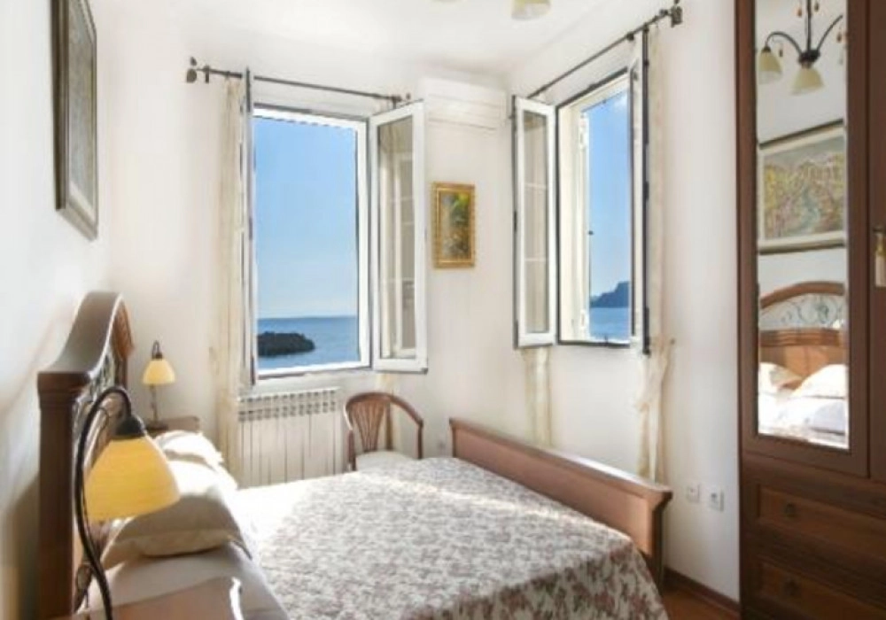 Hotel-uz-more-u-Svetom-Stefanu-Budva-14 Hotel 700 m² – Sveti Stefan, Budva — fotografija 15