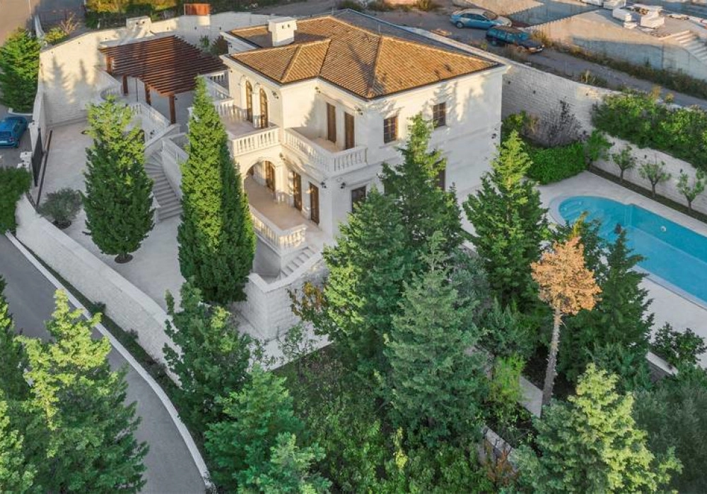 Kuca-sa-bazenom-u-Rezevicima-Budva-1 Kuća 470 m² – Reževići, Budva — fotografija 2