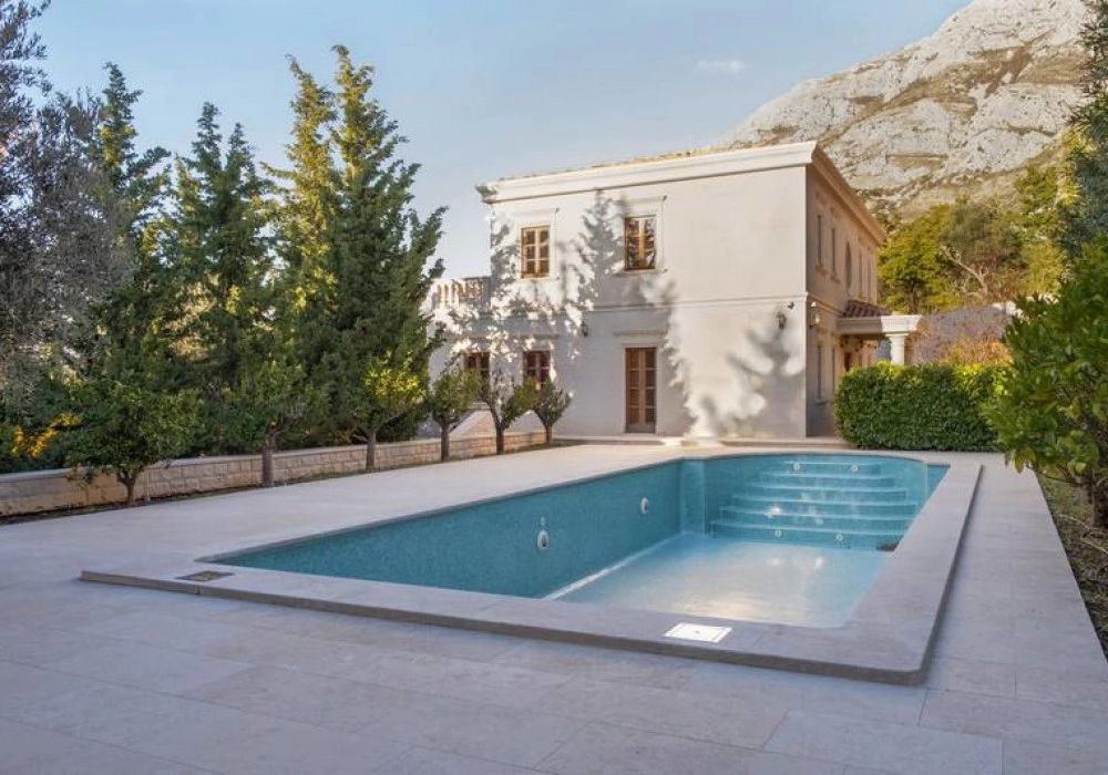 Kuca-sa-bazenom-u-Rezevicima-Budva-4 Kuća 470 m² – Reževići, Budva — fotografija 5