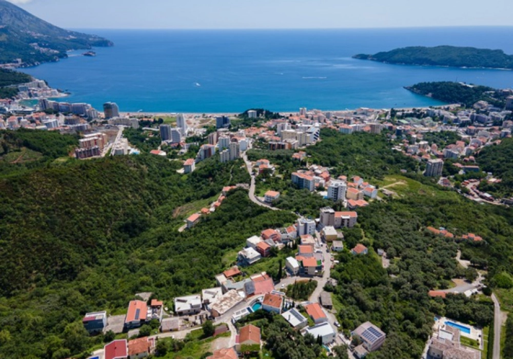 Kuca-sa-bazenom-u-Becicima-Budva-1 Kuća – Bečići, Budva — fotografija 2
